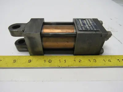 Used UNIVERSAL _UNKNOWN_ Pneumatic Cylinders | Arrow Industrial #633526