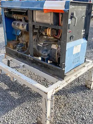 Used MILLER ELECTRIC BIG BLUE 251D WELDER Welding Machinery (Other) Pennsylvania US | East West Machinery & Drilling #1417824