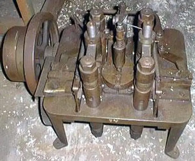 1739 Used Checkerboard Watch Bracelet Machine