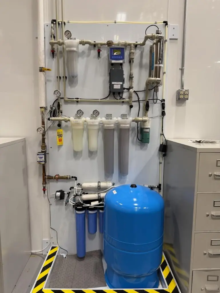 Used _UNKNOWN_ _UNKNOWN_ Lab Water Purifiers Rhode Island US | Federal Equipment Company #1347848