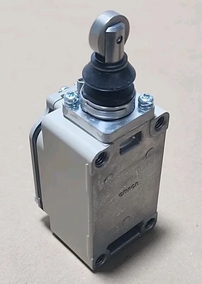 NEW Omron 9269