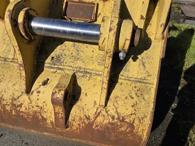 USED 2010 CATERPILLAR 315
