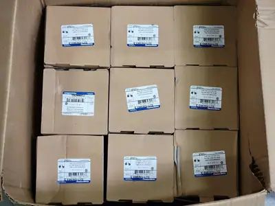 NEW THOMAS & BETTS EF9DM-LI