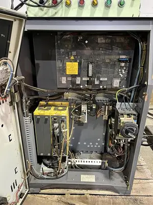 Used 2004 FANUC R-2000IA/200R Robots Michigan US | Aucto #1332247