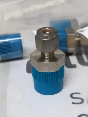 New | in-Stock SWAGELOK SS-400-1-8 Valves/Fittings Ohio US | Surplus Asset Holdings #1240029