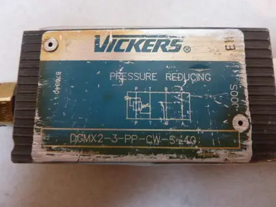 USED VICKERS DGMX2-3-PP-CW-S-40