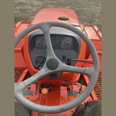 USED 2014 KUBOTA MX5100