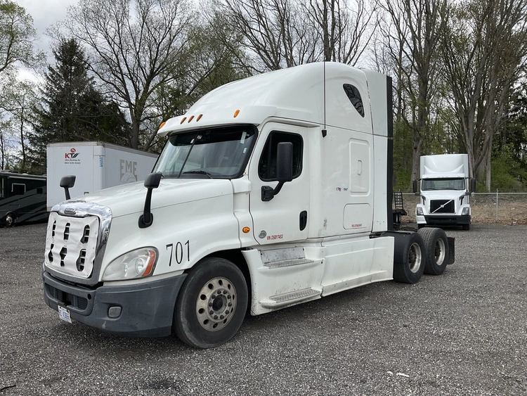 Used 2013 FREIGHTLINER CASCADIA 125 6X4 Conventional trucks Michigan US | Miedema Asset Management Group #1138189