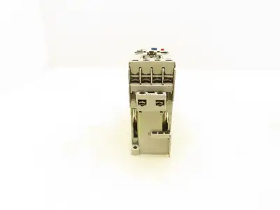 Allen Bradley 100-C09D10 Contactor 24VDC Coil w/Overload Relay 690V 32A Ser.C