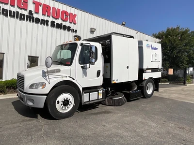 Used 2017 FREIGHTLINER M2 Street Sweeper California US | Big Truck & Equipment #1412301