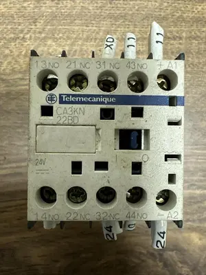 Used TELEMECANIQUE CA3KN22BD Miscellaneous Equipment (Electrical & Power) Ohio US | Surplus Asset Holdings #1245660