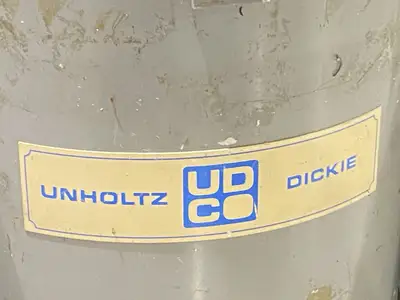 USED UNHOLTZ DICKIE VIBRATION FATIGUE TESTING MACHINE WITH CABLE