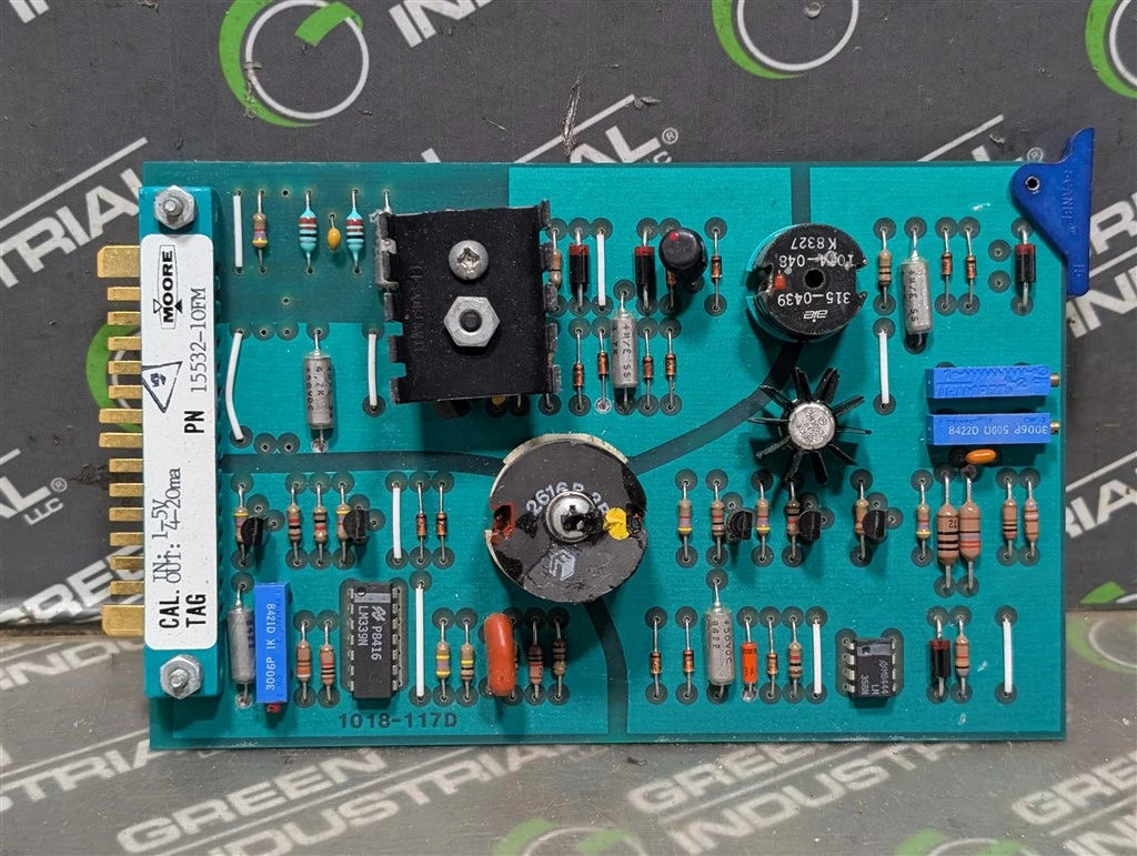 Moore 15532-10FM Signal Module Board 1018-117D Used