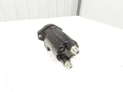 Landoll TE0195AR130AAAA Hydraulic Motor Removed From LSC30 Stand On Forklift