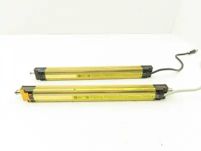 Omron F3SJ-A0320P30-L F3SJ-A0320P30-D Light Curtain Emitter Receiver Set/Bracket