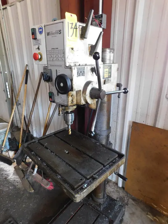Used _UNKNOWN_ _UNKNOWN_ Gear Head Drills Indiana US | Thompson Auctioneers #1322733