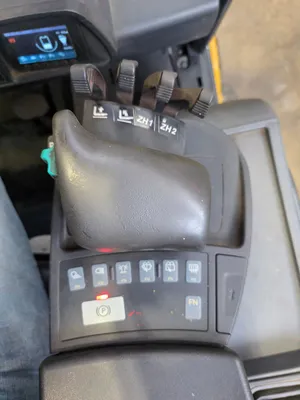 Used 2017 CATERPILLAR 2ET4000 Misc Forklifts Ontario CA | CNCsurplus #921647