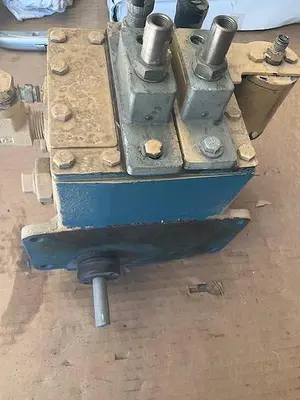 Ariel FF Lube Box Casting# 906051