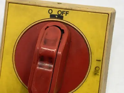 OHYS2RJ | ABB  Operator Selector Handle Red/Yellow -  Used