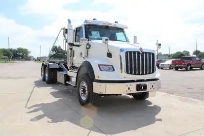 New | in-Stock 2026 INTERNATIONAL HX Rolloff Trucks Texas US | Roll Off Truck World #1491834
