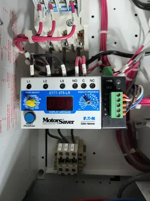 0.75 hp, 600V, 3A, 3-Ph FVNR Starter Size 1 Bucket for Freedom 2100 MCC Frame