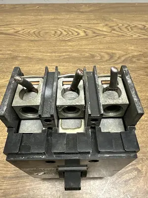 Used SQUARE D Q2L3100 Circuit Breakers | Surplus Asset Holdings #1188980