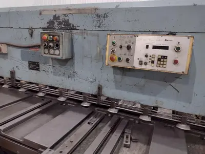 13' x 1/4" AMADA MODEL #M-4065 MECHANICAL POWER SQUARING SHEAR, FRONT GUAGING, CONVEYOR & STACKER: STOCK #19272