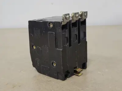 USED SQUARE D QOB320