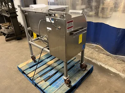 USED DANIELS FOOD EQUIPMENT DMX QUAD 100