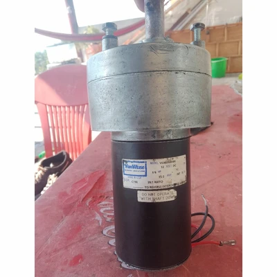 USED VONWEISE GEARMOTORS V03629AA88
