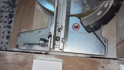 Used _UNKNOWN_ _UNKNOWN_ Double Miter Saws Georgia US | Auction Management Corporation #1548661