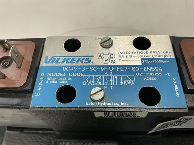 USED VICKERS DG4V-3-6C-M-U-HL7-60-EN594