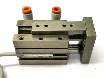 USED ROBOHAND PNEUMATIC PRECISION MINI POWER LINEAR SLIDE 1/2" STROKE