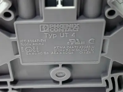 USED PHOENIX CONTACT FEED-THROUGH TERMINAL BLOCK 3044102 LOT OF 8