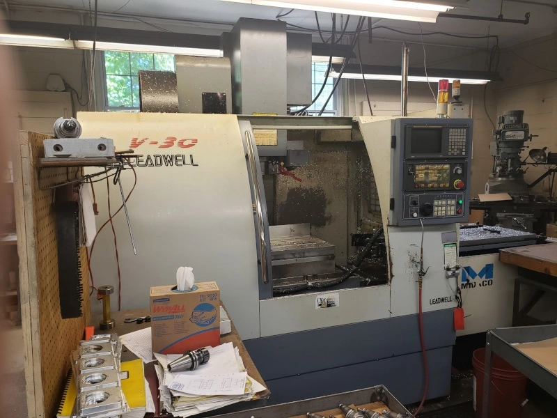 USED 2003 LEADWELL V-30