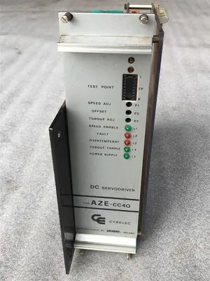 USED CYBELEC AZE-CC4Q VICKERS AZE LV15/AO-P