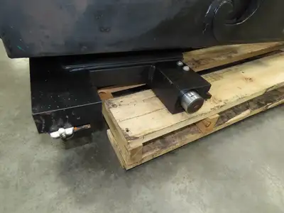 Hyster E80XN Forklift Mast Class IV 2 Stage 4 Lever 144.7" Lift 7000lb