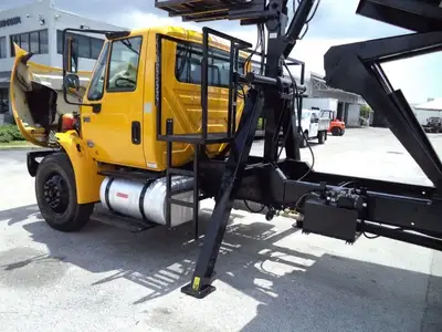 Used 2019 INTERNATIONAL _UNKNOWN_ Garbage trucks Florida US | TLC Truck & Equipment #1568916