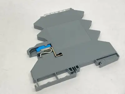 USED LÜTZE LOCC-BOX-FB 7-6400 ELECTRONIC CIRCUIT BREAKER 1-10A