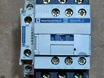 Used TELEMECANIQUE LC1D32 Switchgears British Columbia CA | Lenmark #1438533