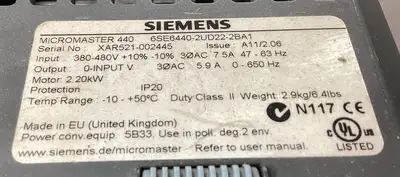 Siemens 6SE6440-2UD22-2BA1 Micromaster 440 Drive 3Ph 5.9A 0-650Hz 1D-03