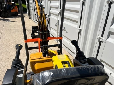 2025 CFG Mini Excavator (MX12RX)
