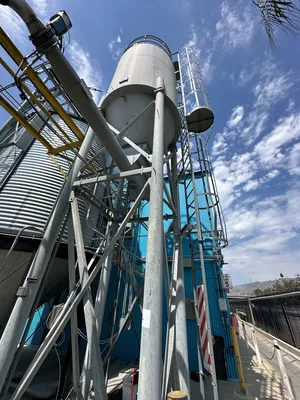 VETTERTEC Grain Silo Behälter Normalstahl Atmosphäre und -druck – 0 bis 9999 Gal. | Perry Equipment (1)
