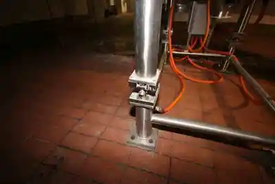 600 gal surge stainless steel tank