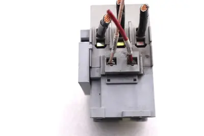 NEW ALLEN BRADLEY 100-S SERIES B 100-C43 SAFETY CONTACTOR #L-679