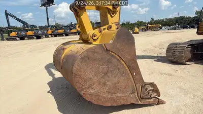 Used 2024 CATERPILLAR 352 Crawler Excavators Texas US | National Equipment Dealers #1545830