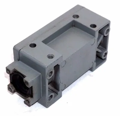 USED SQUARE D CR61C LIMIT SWITCH BODY