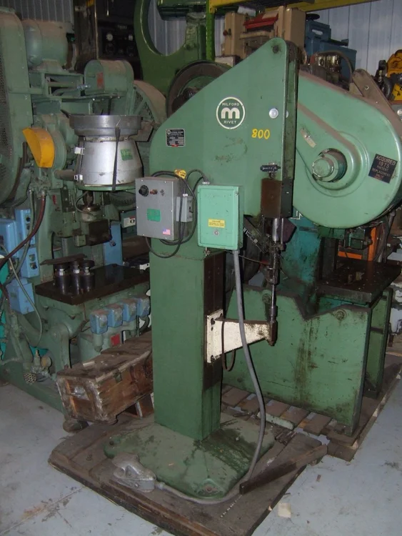 Used MILFORD 423 RV 5 Riveters Minnesota US | INTER-PLANT SALES #343781