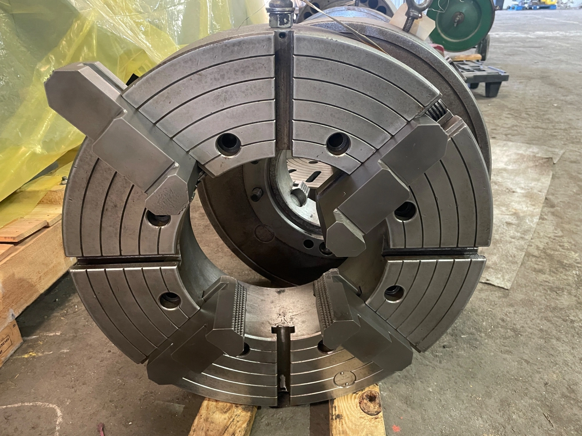 USED CUSHMAN CHUCK