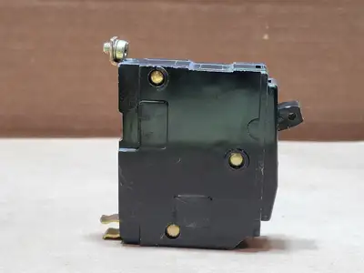 USED SQUARE D DP-4043